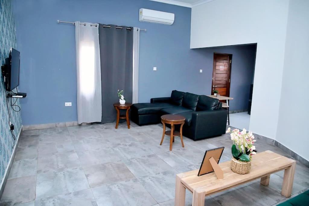 Petite'S Nest - Apartment 3 Akkra Exterior foto